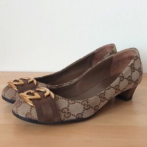Gucci monogram canvas low heel shoes